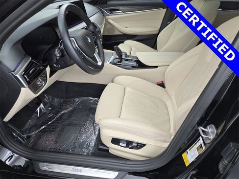 Certified 2022 BMW 530i w/ Convenience Package image 25