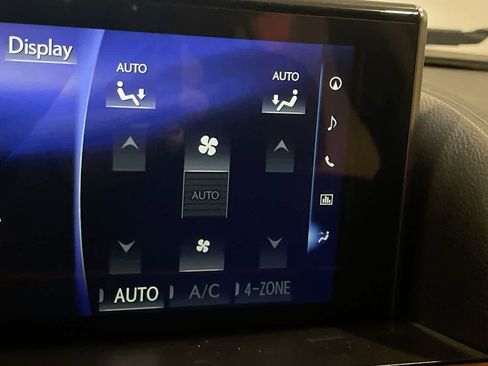 Used 2017 Lexus LX 570 4WD image 19