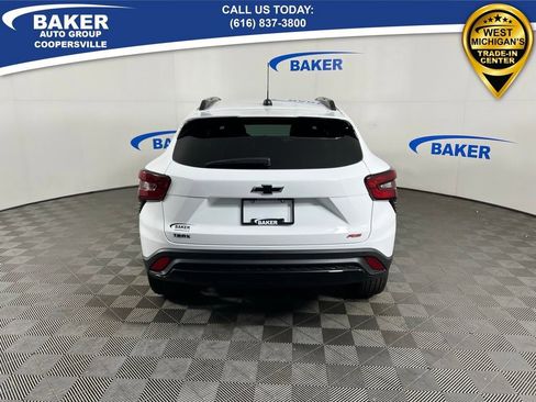 New 2026 Chevrolet Trax RS image 4