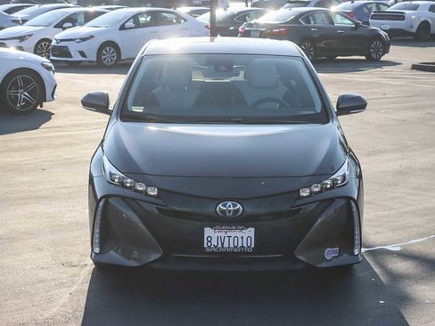 Used 2019 Toyota Prius Prime Premium image 6