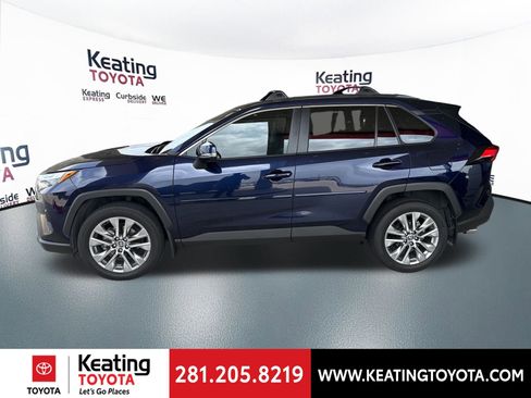 Used 2023 Toyota RAV4 XLE Premium FWD image 4