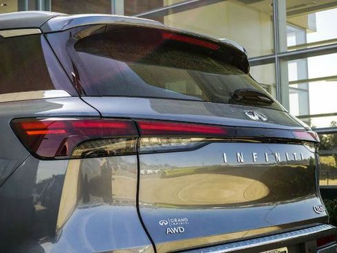 Certified 2023 INFINITI QX60 Luxe w/ Cargo Package AWD/4WD image 14