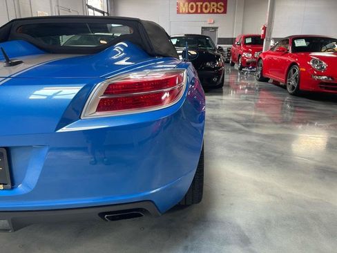 Used 2009 Saturn Sky Hydro Blue RWD image 14