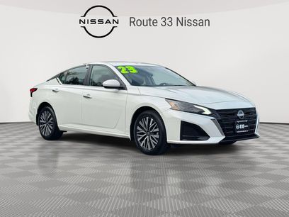 Used 2023 Nissan Altima 2.5 SV