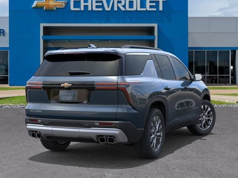 New 2026 Chevrolet Traverse LT w/ Sun and Wheel Package FWD image 4