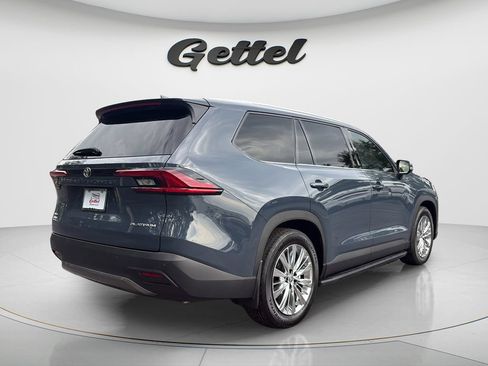 Used 2025 Toyota Grand Highlander AWD image 5