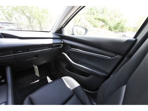 New 2026 MAZDA MAZDA3 2.5 S Sedan w/ Preferred Pkg image 9