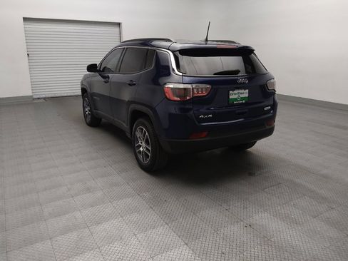 Used 2018 Jeep Compass Latitude w/ Popular Equipment Group AWD/4WD image 3