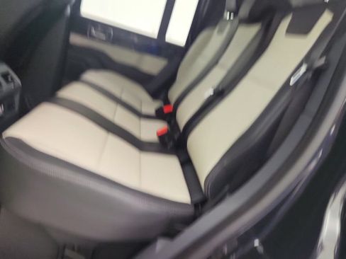 Used 2024 INEOS Grenadier AWD/4WD image 25