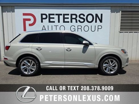 Used 2022 Audi Q7 3.0T Premium Plus w/ Premium Plus Package AWD/4WD image 3