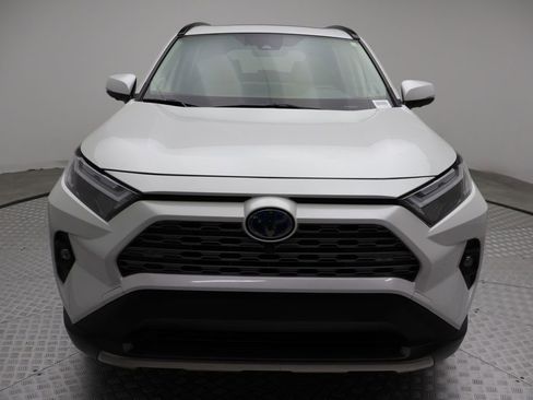 Used 2023 Toyota RAV4 Limited image 5