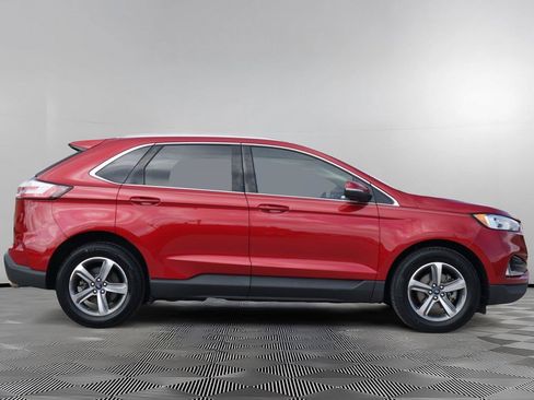 Used 2020 Ford Edge SEL w/ Convenience Package FWD image 4