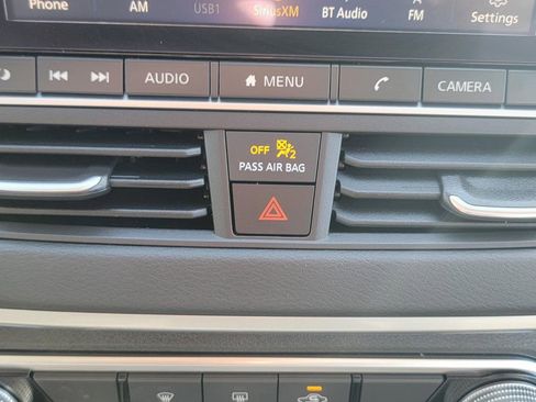 Used 2025 Nissan Altima 2.5 S FWD image 29