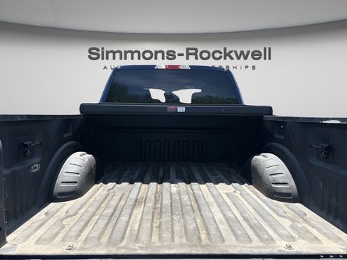Used 2018 Ford F250 XLT w/ XLT Premium Package AWD/4WD image 9