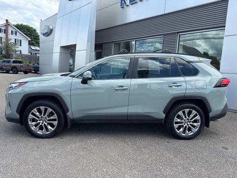 Used 2023 Toyota RAV4 XLE Premium AWD/4WD image 9