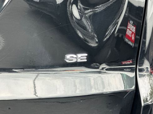 Used 2021 Ford EcoSport SE w/ SE Convenience Package image 32