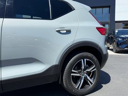 Used 2024 Volvo XC40 B5 Core