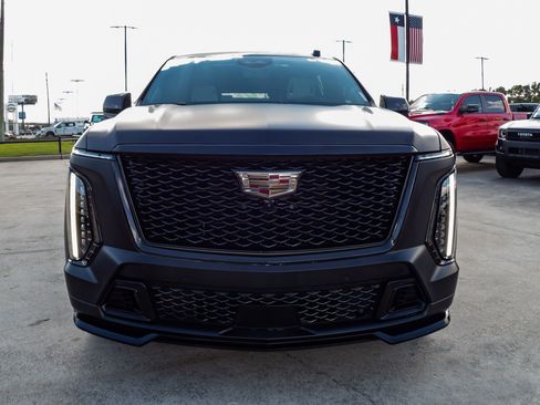 Used 2025 Cadillac Escalade V w/ LPO, Floor Liner Package image 2