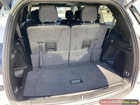 New 2026 Jeep Grand Cherokee L 4WD image 9