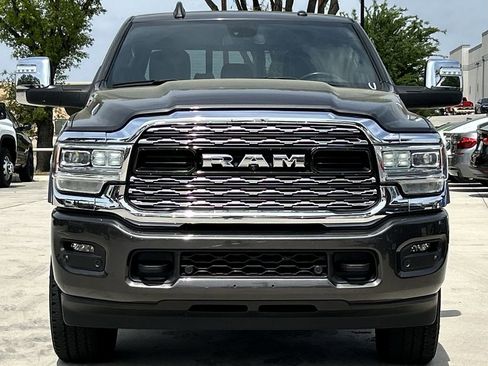 Used 2023 RAM 2500 Limited w/ Towing Technology Group image 9