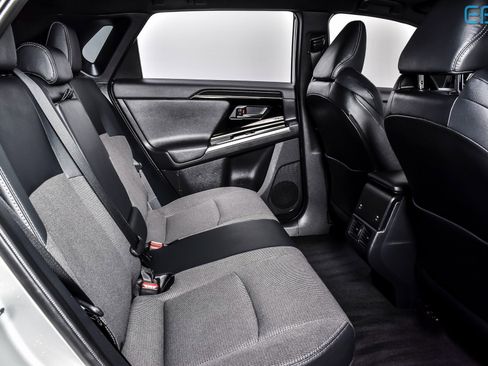 Used 2024 Toyota bZ4X XLE w/ Weather Package image 23