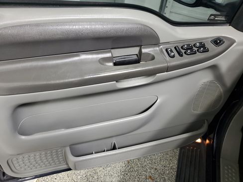 Used 2004 Ford F350 XL AWD/4WD image 15