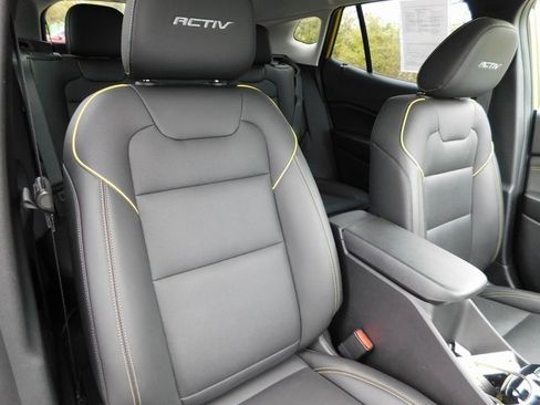 Used 2024 Chevrolet Trax ACTIV image 19