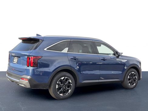 New 2026 Kia Sorento S image 7