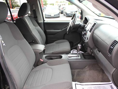 Used 2018 Nissan Frontier PRO-4X AWD/4WD image 10