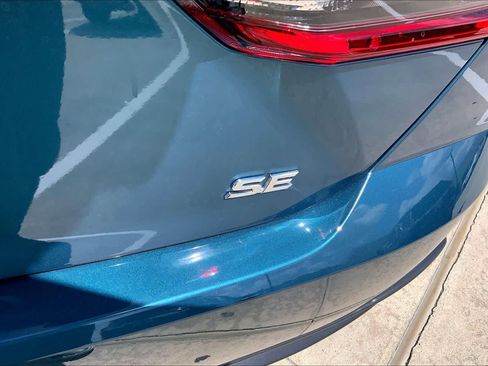Used 2025 Toyota Camry SE FWD image 19