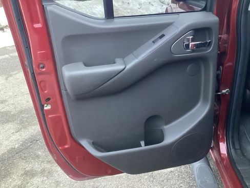 Used 2019 Nissan Frontier PRO-4X image 13