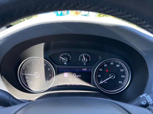 Used 2020 Buick Enclave Essence w/ Sound and Sites Package AWD/4WD image 23