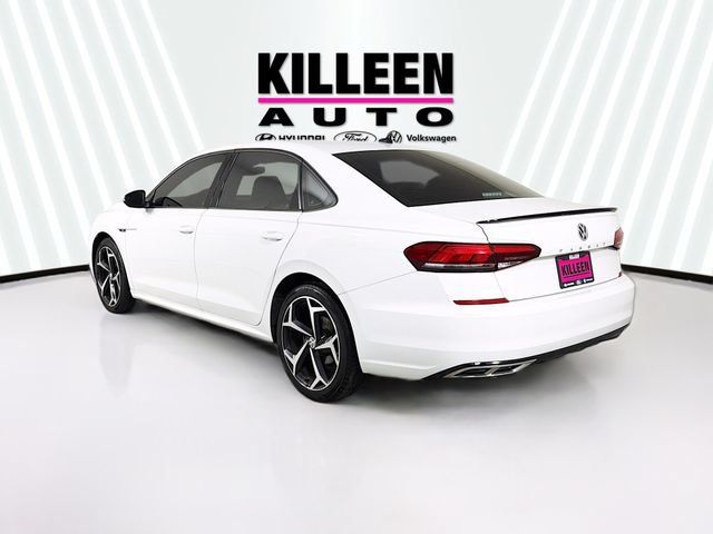 Used 2022 Volkswagen Passat 2.0T R-Line FWD image 5