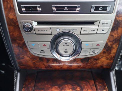 Used 2010 Jaguar XK Coupe RWD image 24