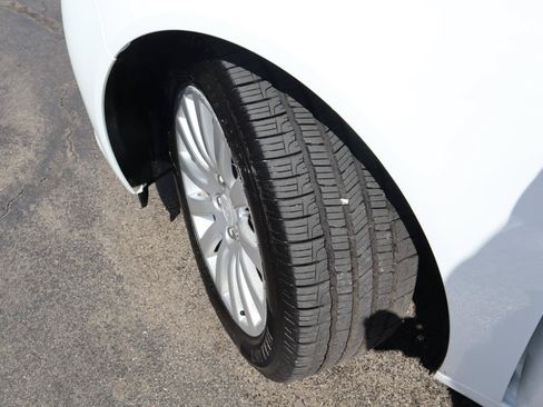 Used 2012 Buick Regal Leather FWD image 19