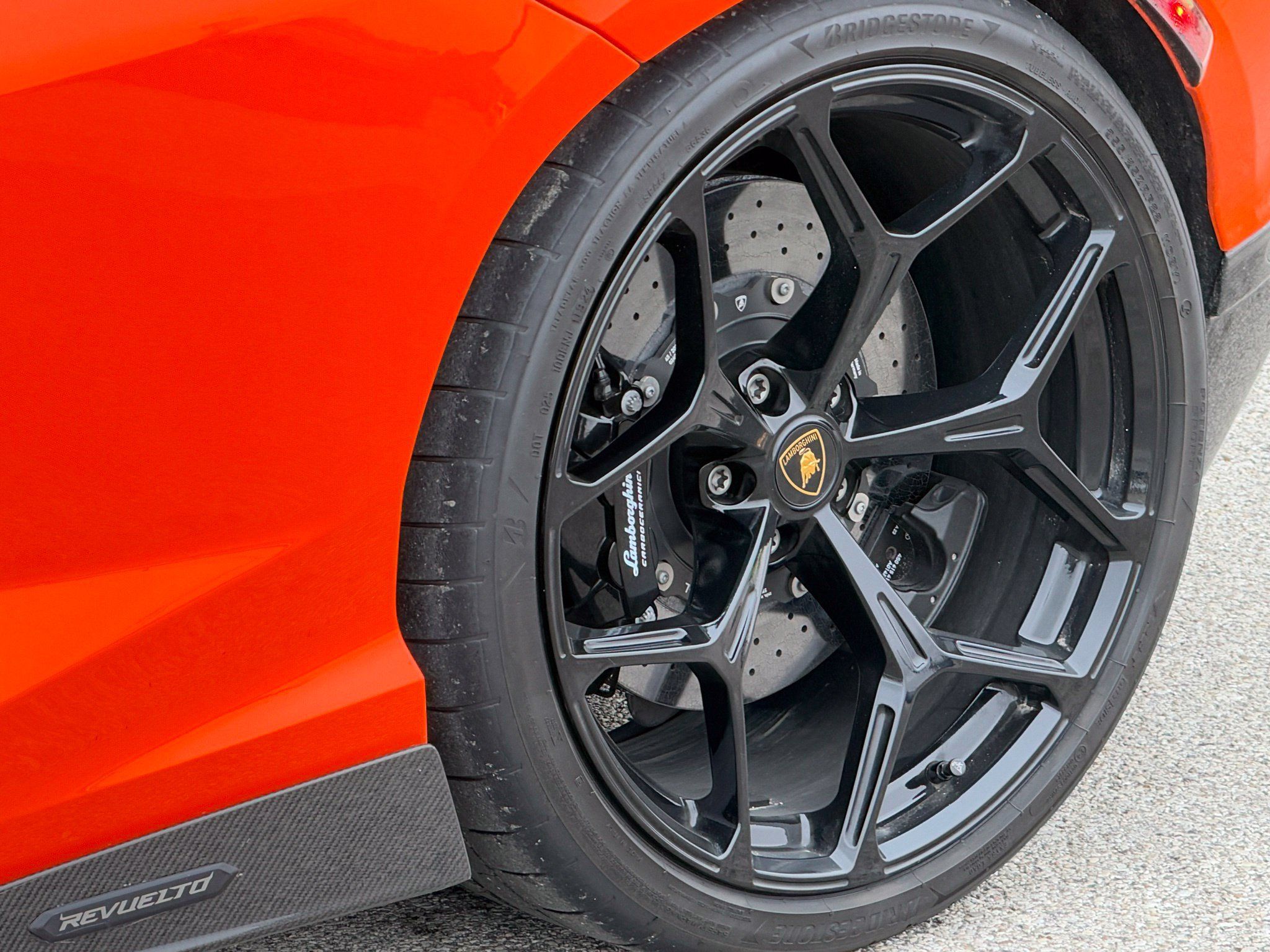 Used 2024 Lamborghini Revuelto AWD/4WD image 22
