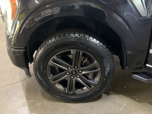 Used 2022 Ford F150 XLT w/ Equipment Group 302A High image 31