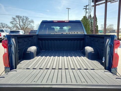 Used 2024 Chevrolet Silverado 1500 LT AWD/4WD image 8