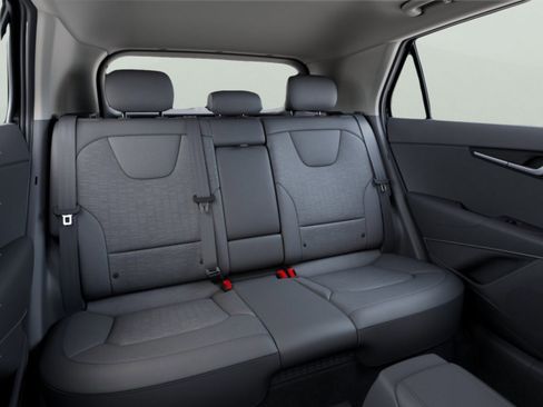 New 2026 Kia Niro FWD image 16