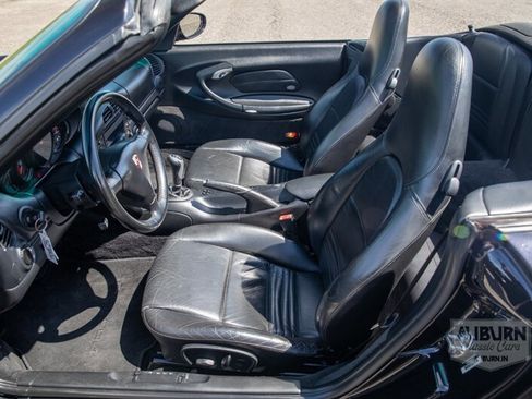 Used 2002 Porsche 911 Carrera image 19