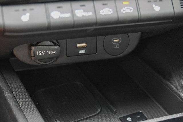 New 2026 Hyundai Elantra Limited FWD image 19