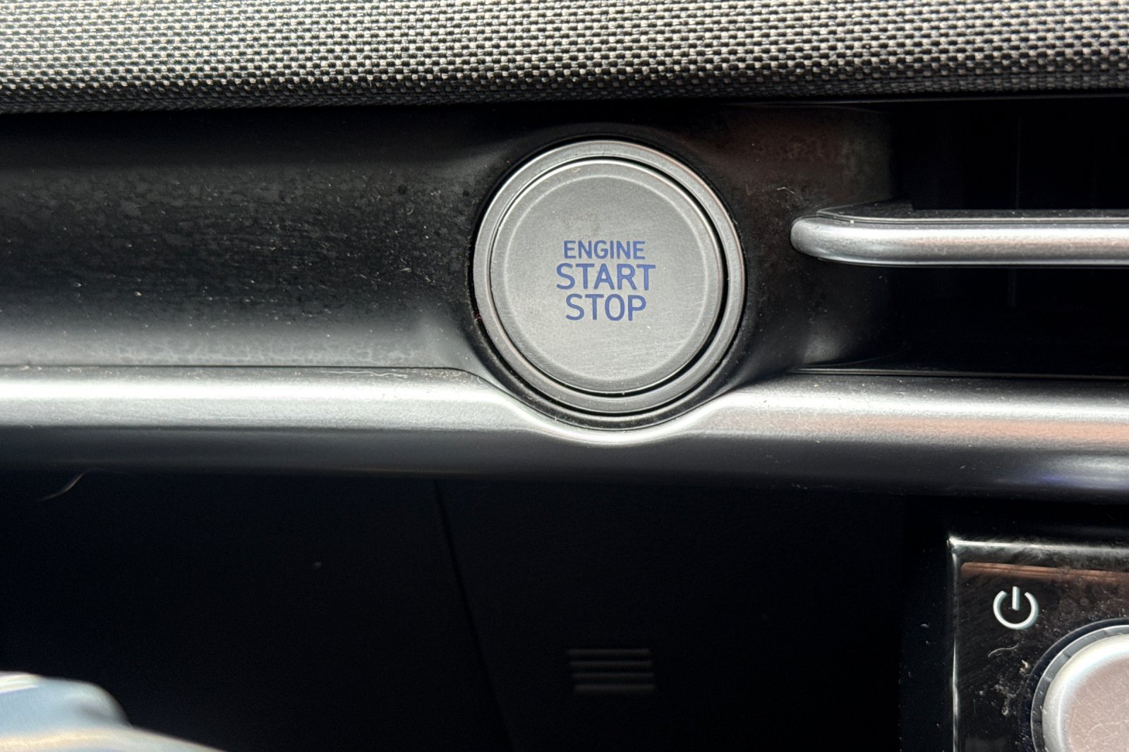 Used 2025 Hyundai Tucson Limited AWD/4WD image 23