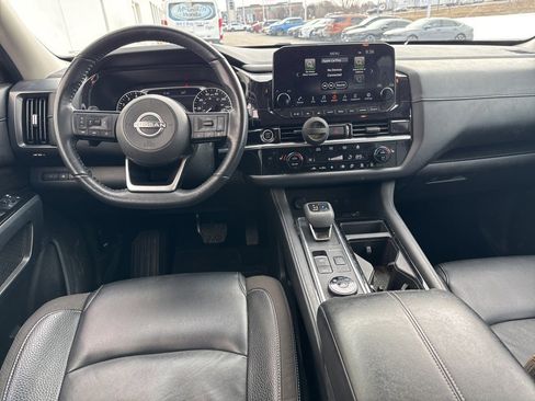 Used 2022 Nissan Pathfinder SL image 8