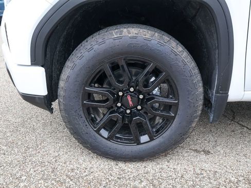 New 2026 GMC Sierra 1500 Elevation w/ Elevation Premium Package AWD/4WD image 32
