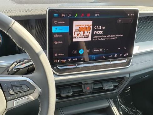 New 2026 Volkswagen Tiguan SE image 11