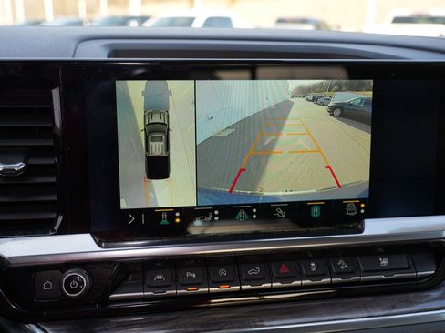 Used 2023 Chevrolet Silverado 1500 LTZ AWD/4WD image 21