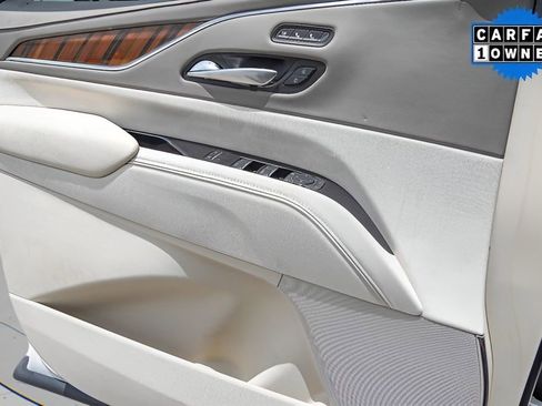 Used 2024 Cadillac Escalade Sport Platinum w/ LPO, ONYX Package image 24