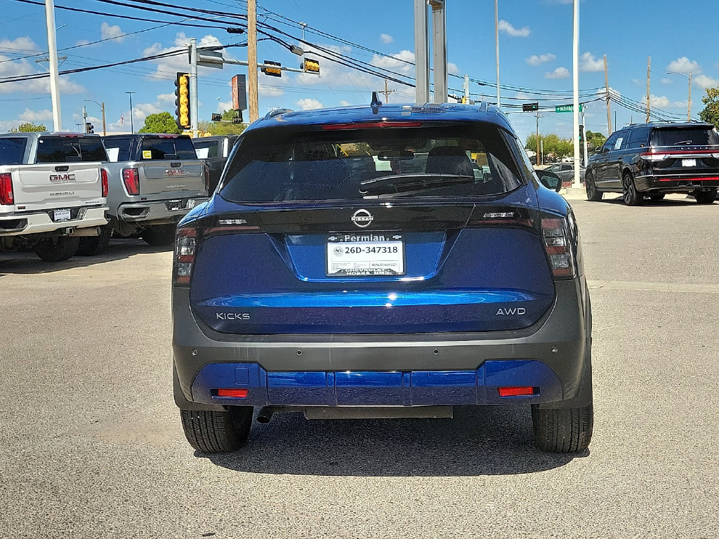Used 2025 Nissan Kicks SV w/ SV Premium Package AWD/4WD image 11