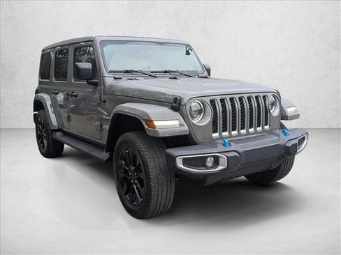 Used 2023 Jeep Wrangler Sahara image 3