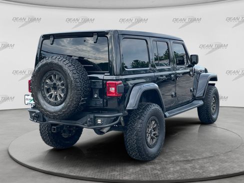 Used 2019 Jeep Wrangler Unlimited Sahara AWD/4WD image 8